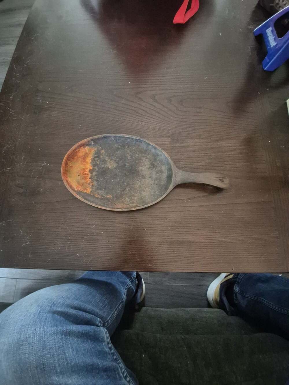 Tomlinson Ind. C.I.P. Cleveland Ohio Vintage Cast Iron Oval Skillet